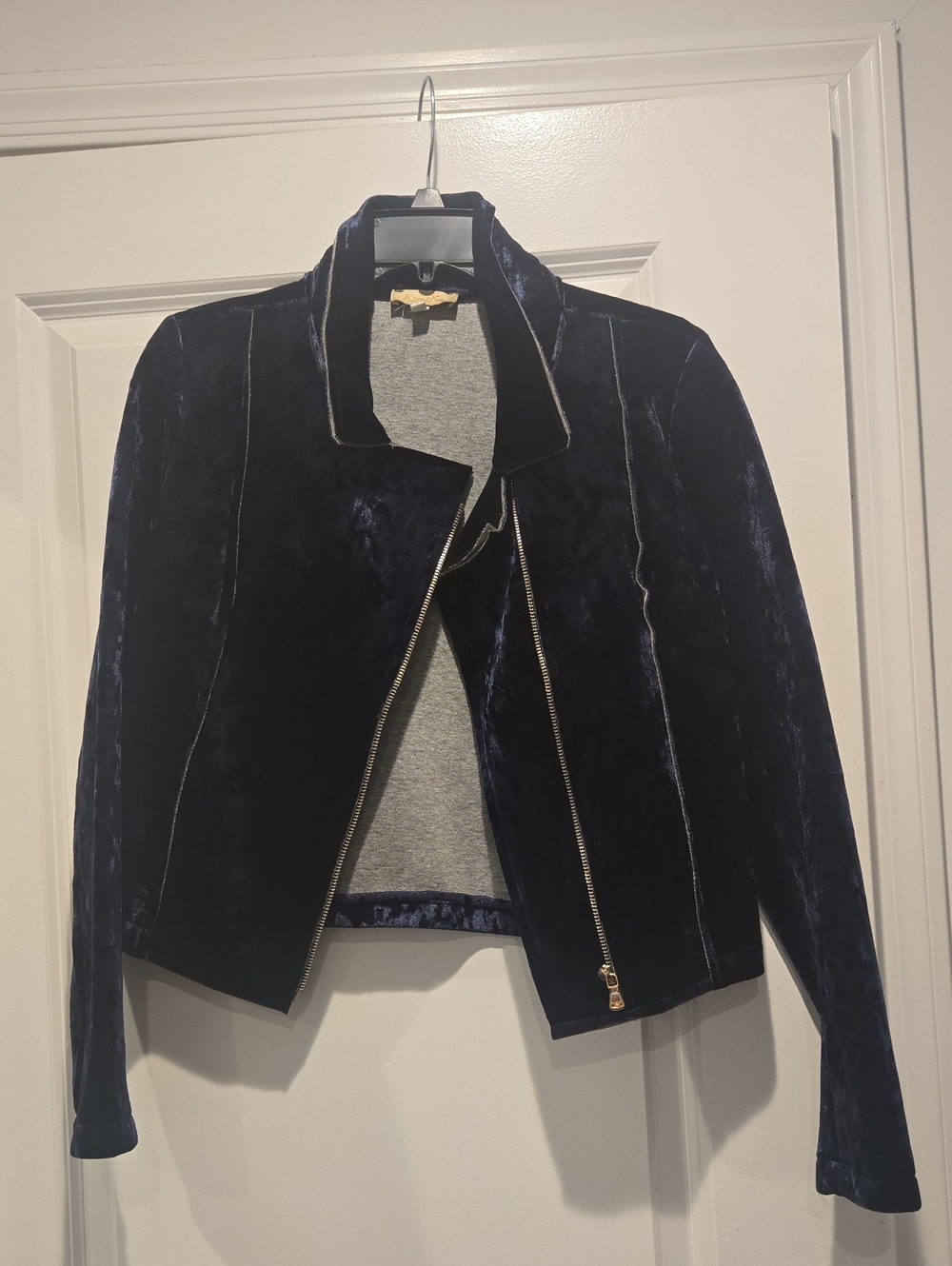 Kimika Wear Navy Velvet Zip-Front Jacket